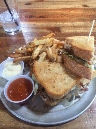 Angels Trumpet Ale House